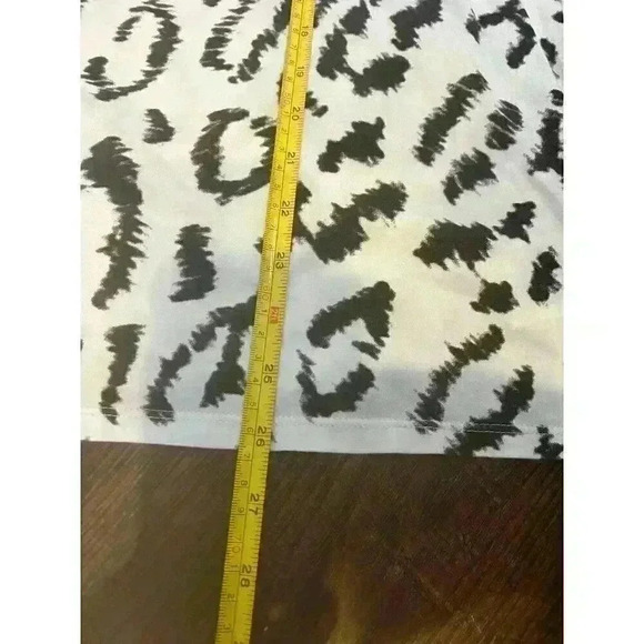 Seed to Style Women’s L Black White Animal Print Organic‎ Cotton Long Sleeve Top - Picture 6 of 9